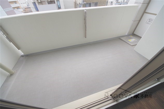 プレサンスロジェ熱田六番町 ベランダ