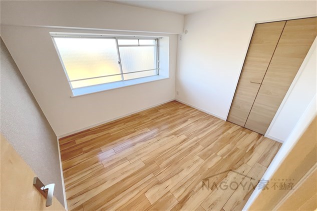 クレッセンド清水ヶ岡 ベッドルーム