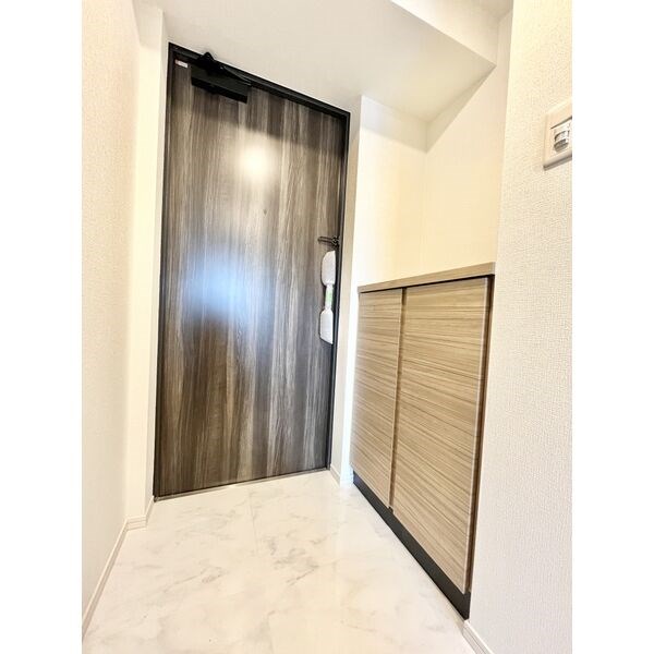 S-RESIDENCE上飯田West 玄関