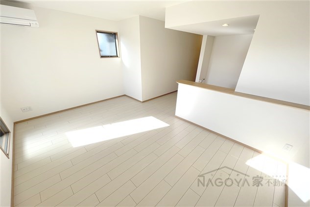 DEVELD大曽根 リビング