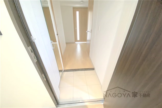 プレイズシード瑞穂通 玄関