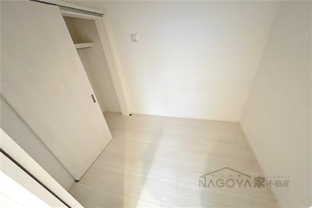 R-SMART新栄2 ベッドルーム