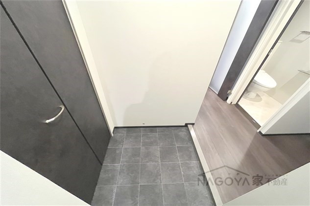 サングレース千種 玄関