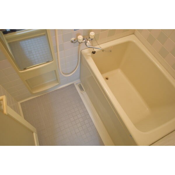 サンプラーザ花の木 風呂画像