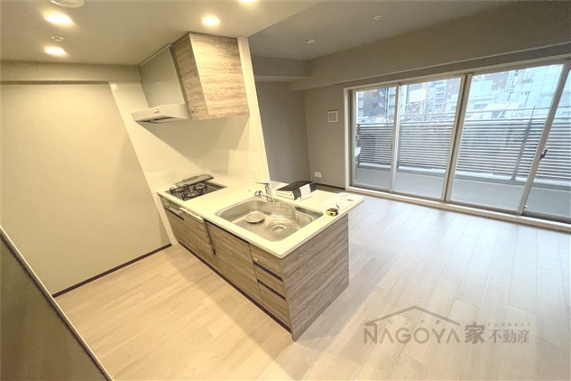 プレサンスロジェ栄パークサウス キッチン