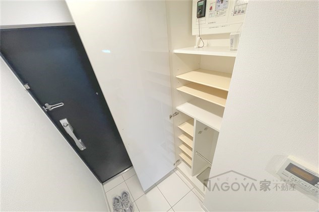 RIDGE大曽根 玄関