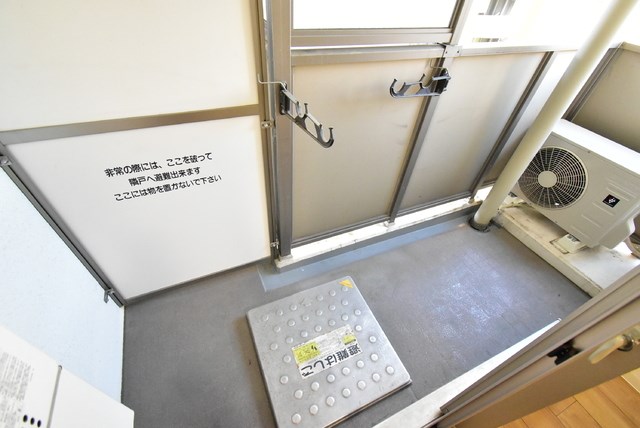 ラ・ルーシュ泉 ベランダ