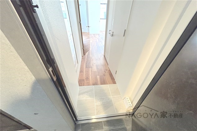 quador GOKISO PREMIERE  玄関