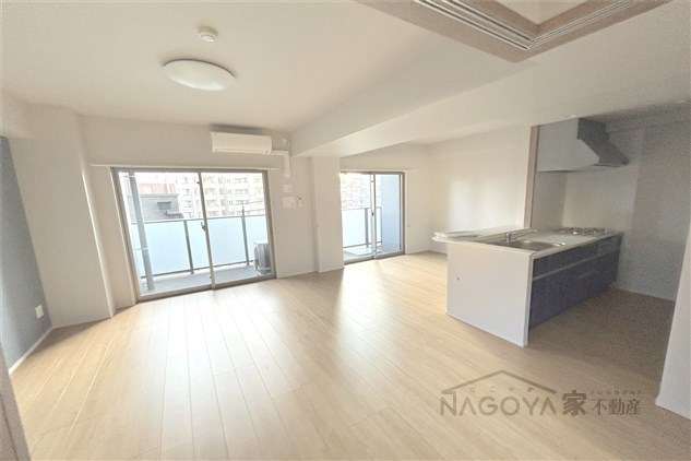 RAXA覚王山 リビング