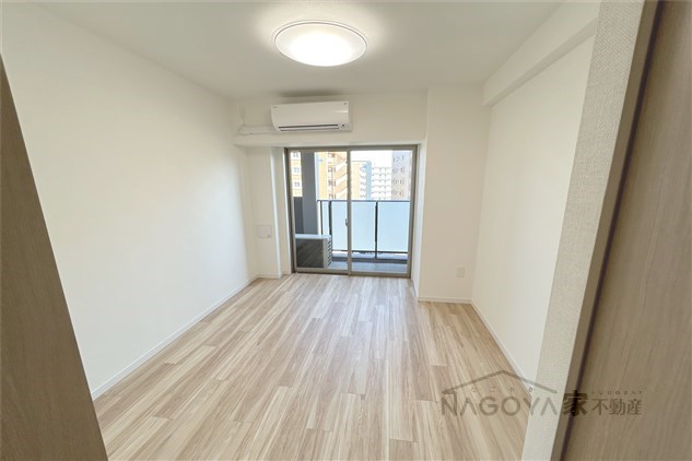 ラグゼナ上前津 リビング