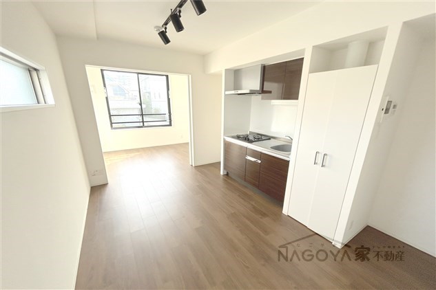 クレストタップ大曽根 リビング