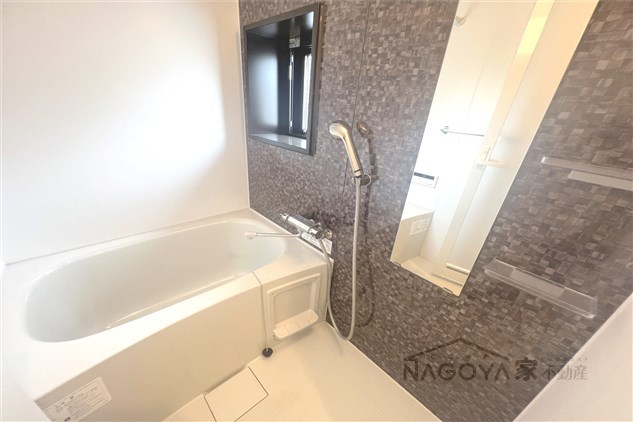 シーズンフラッツ千種 風呂画像