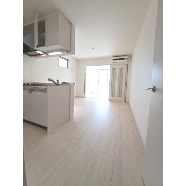 SQUARE志賀本通 リビング