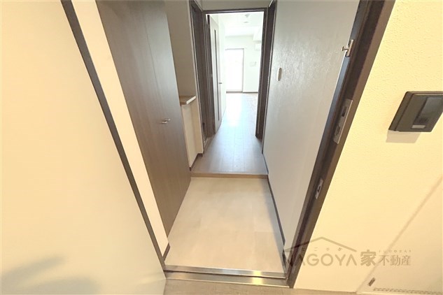 ドゥナーレ名駅西 玄関