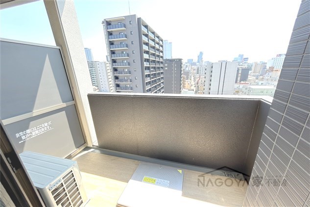 ディアレイシャス名古屋太閤通 ベランダ