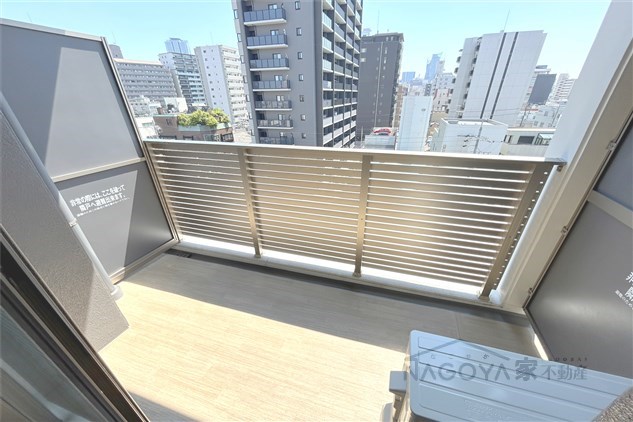 ディアレイシャス名古屋太閤通 ベランダ