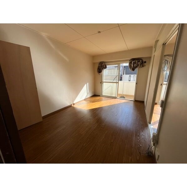 第２川島ビル リビング