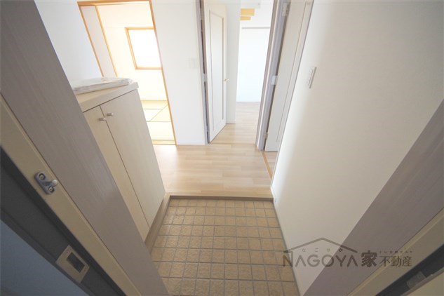 ウェルフォート幸川 玄関