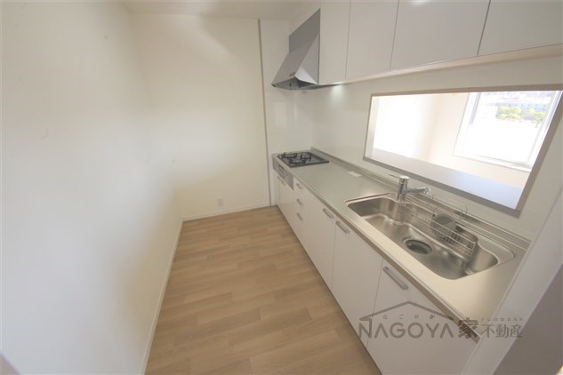 ウェルフォート幸川 キッチン