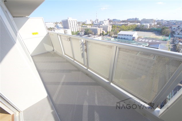 ウェルフォート幸川 ベランダ