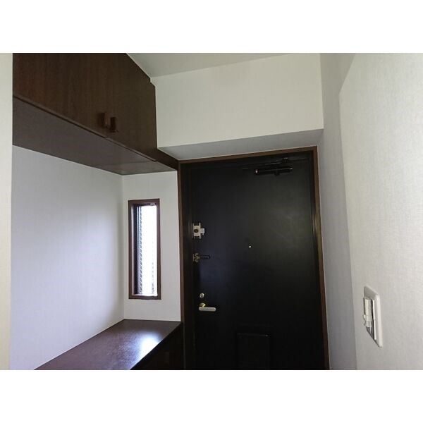 アピエス尾頭橋 玄関