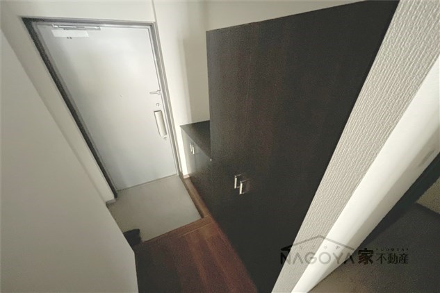 鶴舞ガーデンコート 玄関