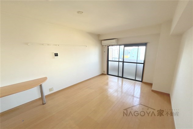 サン・アペックス名駅 リビング