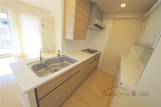 プラウド八事ガーデン キッチン