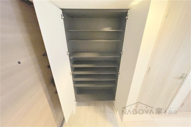 S-RESIDENCE上前津駅前 玄関