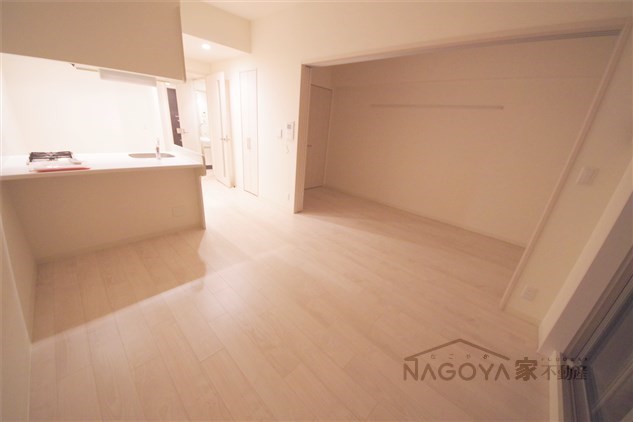 プレサンス栄フレイヤ リビング