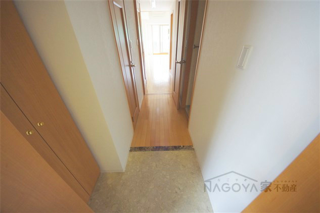 Ｍｅｄｉｏ１８ 玄関