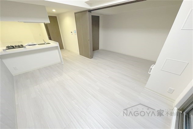 プレサンス広小路通今池 リビング