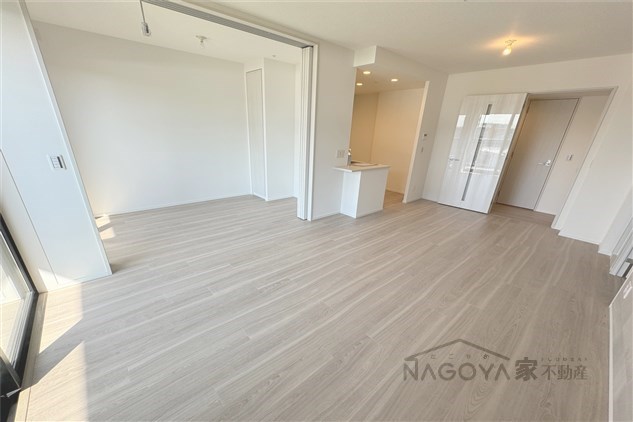 NAGOYA the TOWER リビング