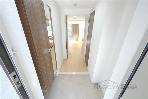 パークゲート栄白川 玄関