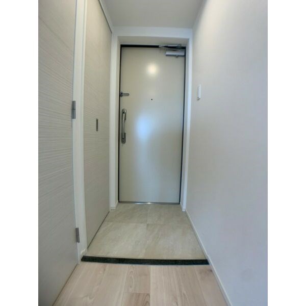 クレストタップ名古屋ウエスト 玄関