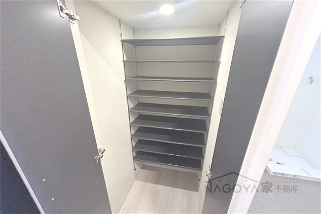 Alba Grande名護屋 玄関