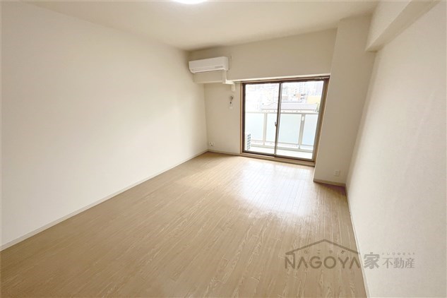 プランドール浅間町 リビング