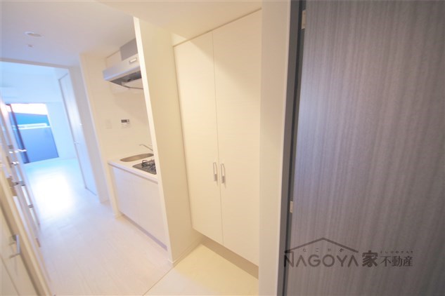 オーキッドレジデンス鶴舞 玄関