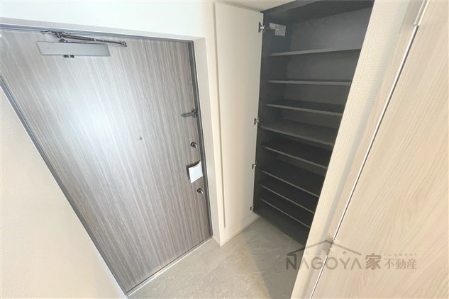 S-RESIDENCE堀田駅前 玄関