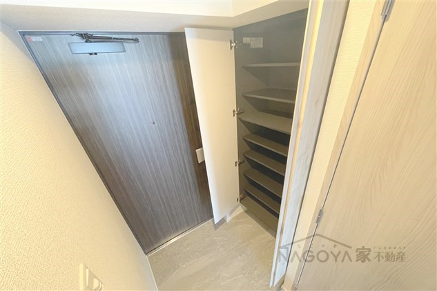 S-RESIDENCE堀田駅前 玄関