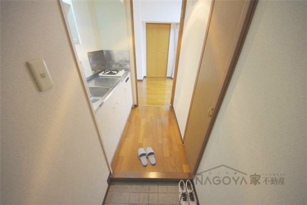 パックス今池 玄関