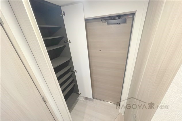 S-RESIDENCE上前津駅前 玄関