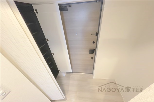 S-RESIDENCE上前津駅前 玄関