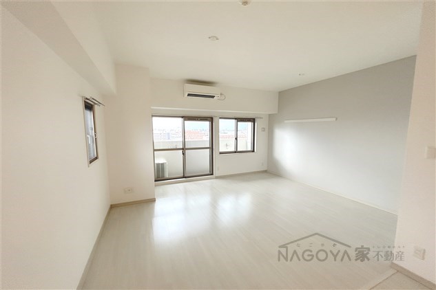 スレンダウェルステージ リビング