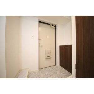 プロビデンス泉 玄関