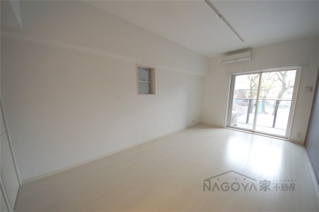 千種ライズ リビング