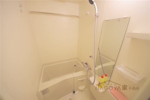 プレサンス名古屋グロウ 風呂画像