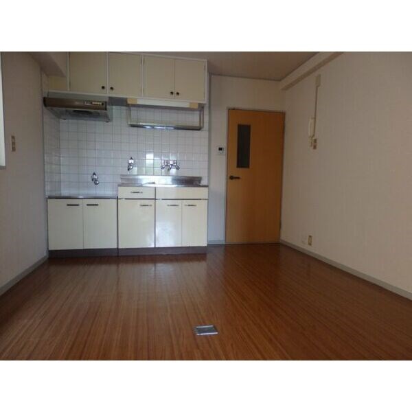 コーポ徳川 リビング