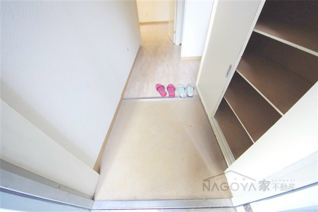 ライフステージ徳川 玄関