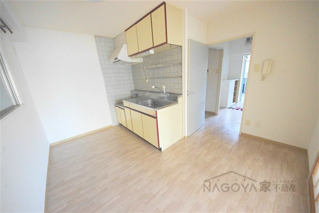 ライフステージ徳川 リビング